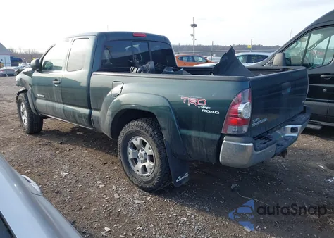 2011 Toyota Tacoma Base V6 z USA, uszkodzony, nr VIN 5TFUU4EN6BX017137